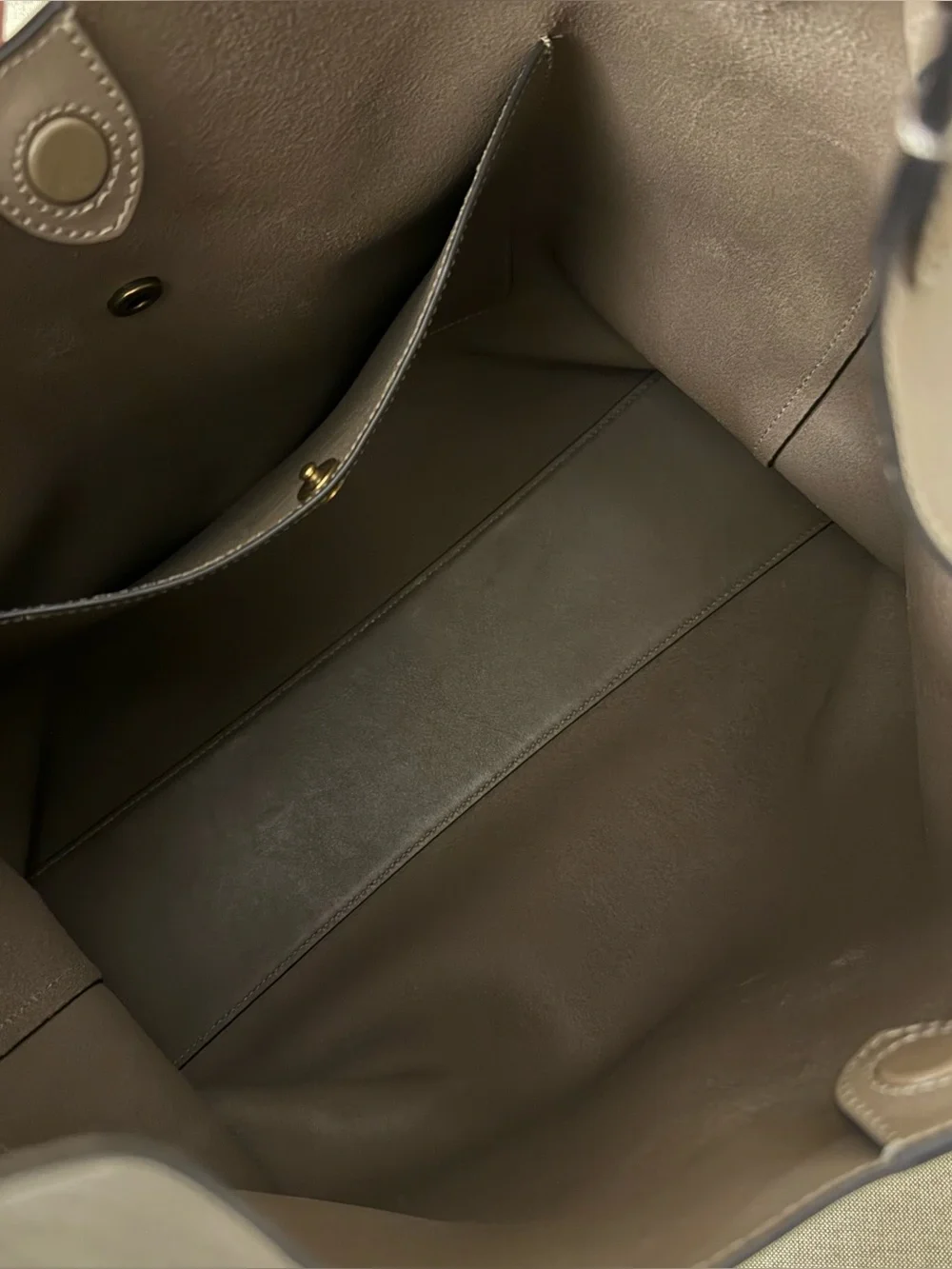 Coach excellent minimal